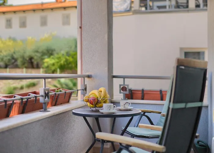 Luna Διαμέρισμα Πούλα